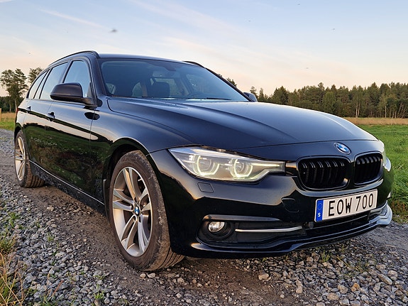 BMW 318d 2 of 11
