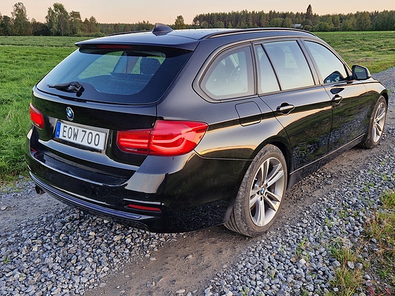 BMW 318d 5 of 11