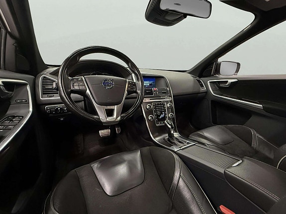 Volvo XC60 12 of 29