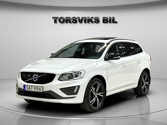 Volvo XC60 2 of 29