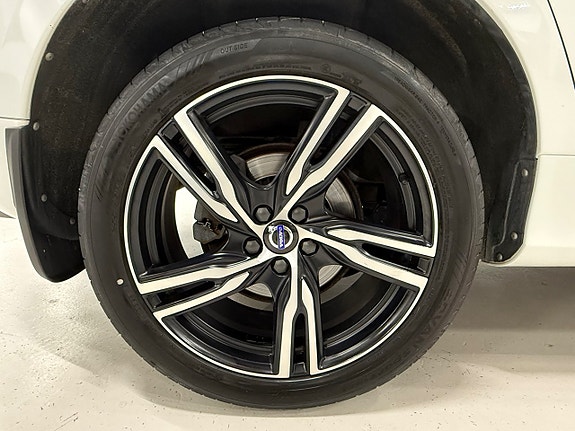 Volvo XC60 29 of 29