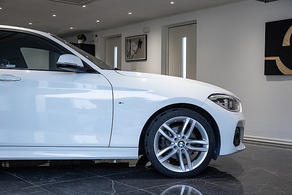 BMW 120d 6 of 19