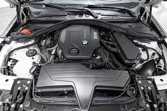 BMW 120d 15 of 19