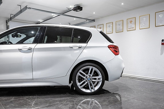 BMW 120d 5 of 19