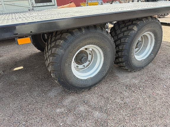 Palmse Trailer 3800 balvagn med hydraulisk sidor 3 of 5