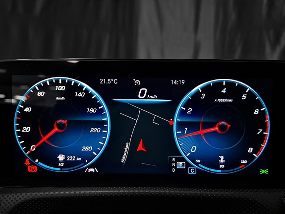 Mercedes-Benz CLA200 21 of 30