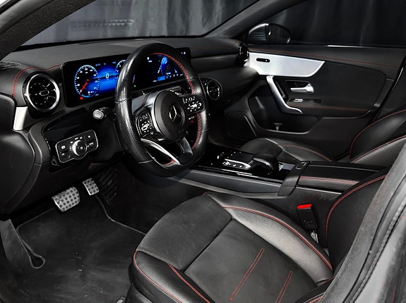 Mercedes-Benz CLA200 16 of 30