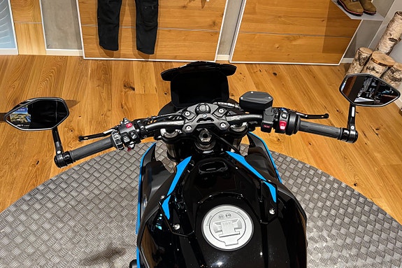 BMW S 1000 R |SC Project|M billet pack|Dynamic|Comfort|146 mil| 13 of 15