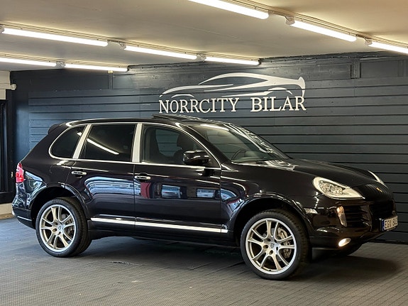 Porsche Cayenne S 7 of 22