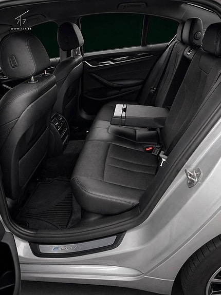 BMW 530e 16 of 30
