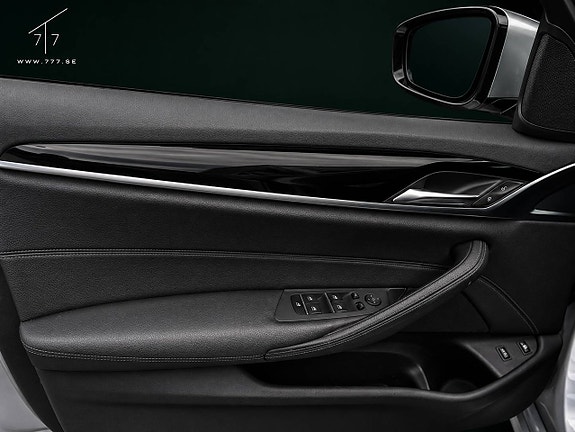 BMW 530e 18 of 30