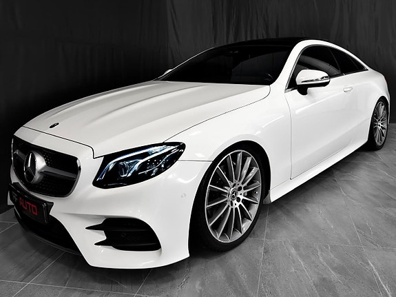 Mercedes-Benz E200 3 of 30