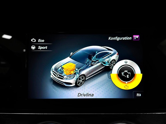 Mercedes-Benz E200 24 of 30