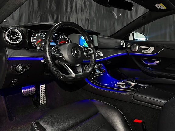 Mercedes-Benz E200 16 of 30
