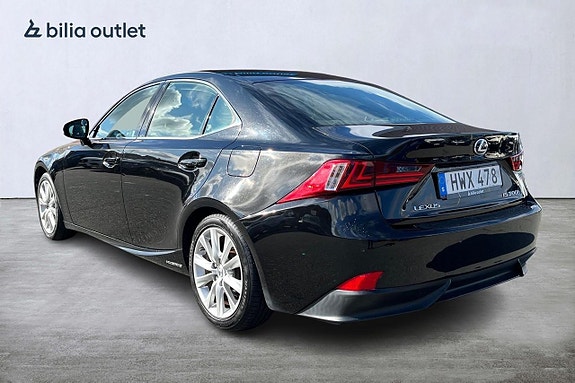 Lexus IS300h 4 of 22