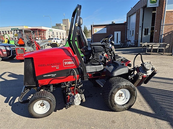 Toro 5010 HYBRID FAIRWAYKLIPPARE 2 of 5