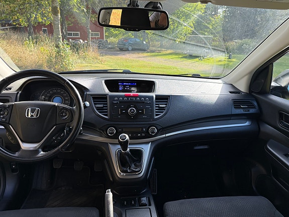 Honda CR-V 7 of 12