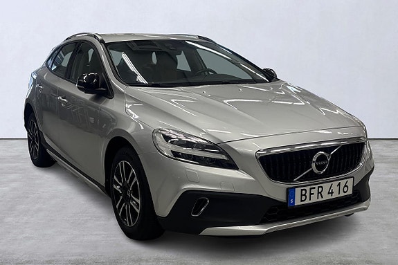 Volvo V40 Cross Country 6 of 18