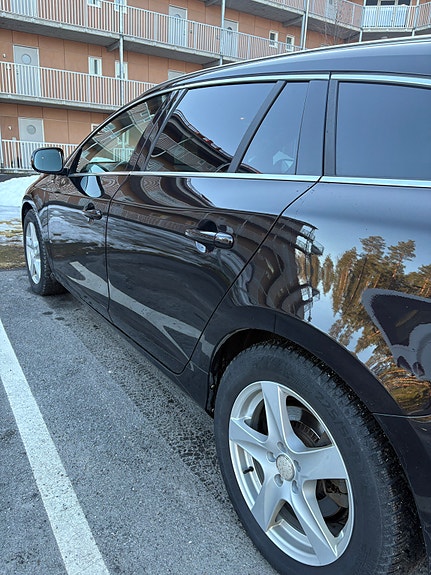 Volvo V60 6 of 9