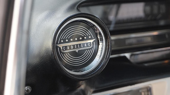 Cadillac Coupé DeVille 6 of 16