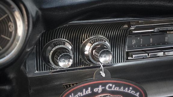 Cadillac Coupé DeVille 13 of 16