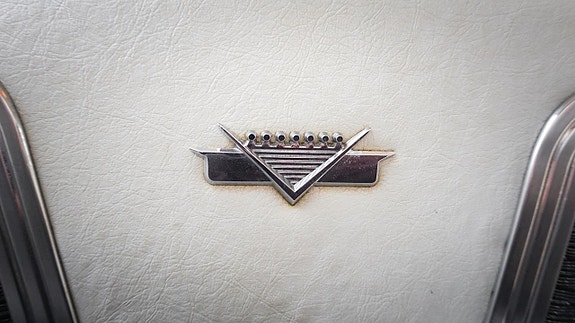 Cadillac Coupé DeVille 4 of 16