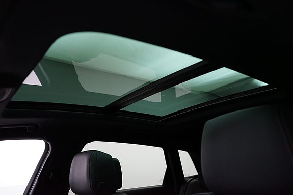 Audi e-tron 10 of 18