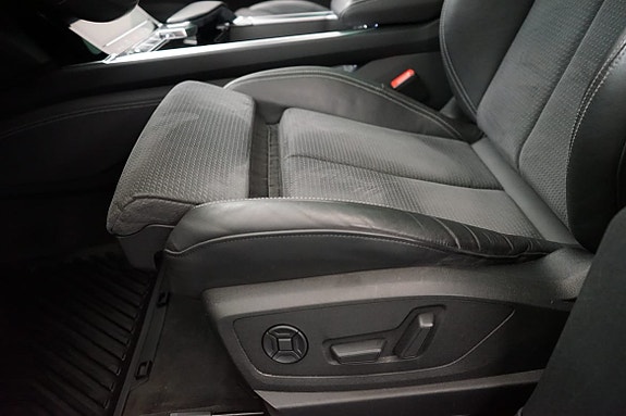 Audi e-tron 11 of 18