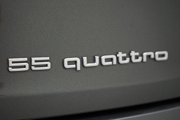 Audi e-tron 14 of 18