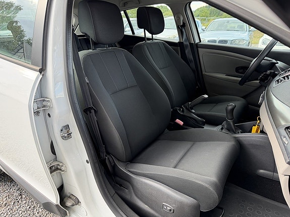 Renault Megane 14 of 20