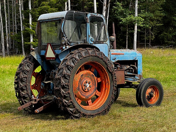 Ford Fordson Super Major 2 of 4