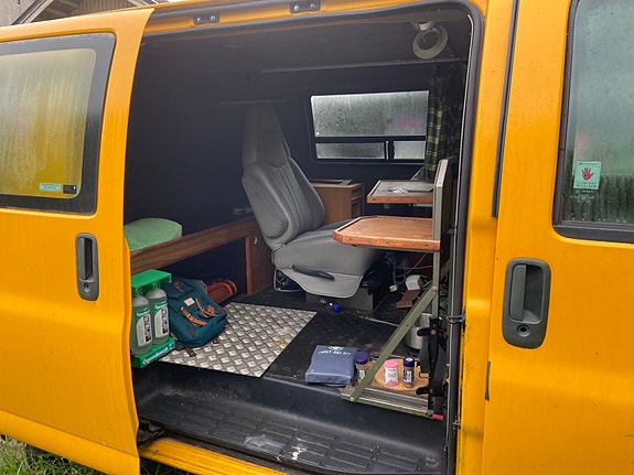 Chevrolet Express 20 of 30