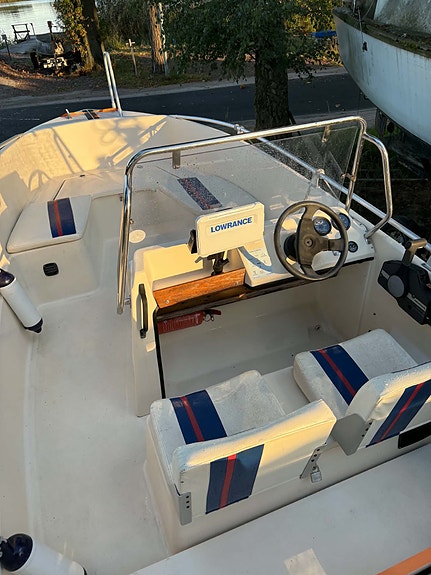 Styrpulpetbåt 530 cm, Honda F75, bromsad 80-trailer 5 of 9