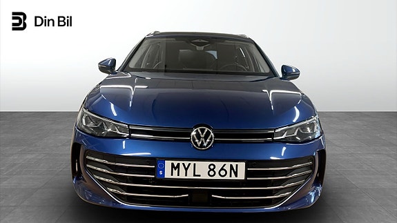 Volkswagen Passat 5 of 14