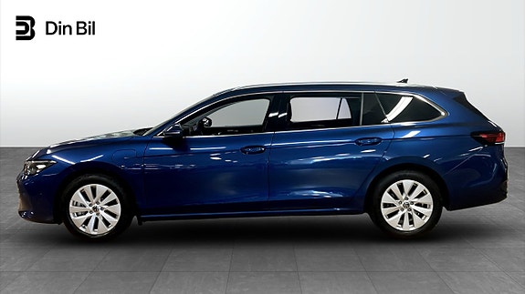 Volkswagen Passat 3 of 14