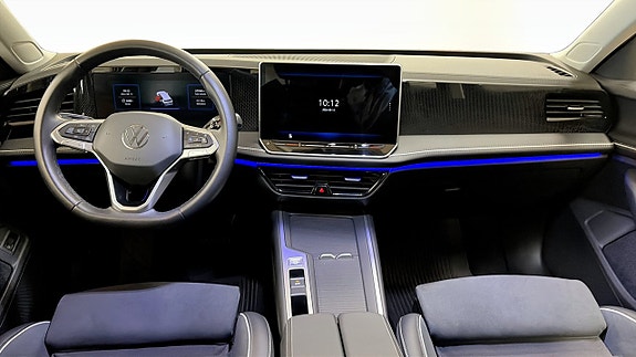 Volkswagen Passat 11 of 17