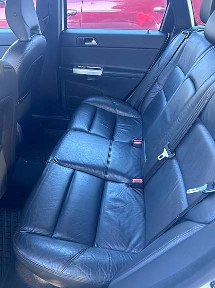 Volvo V50 3 of 7