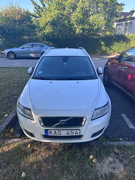 Volvo V50 2 of 7