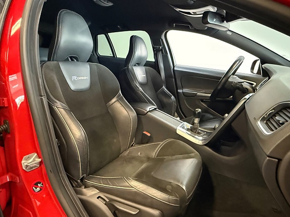 Volvo V60 4 of 18