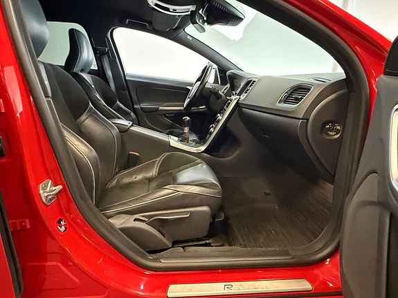 Volvo V60 5 of 18