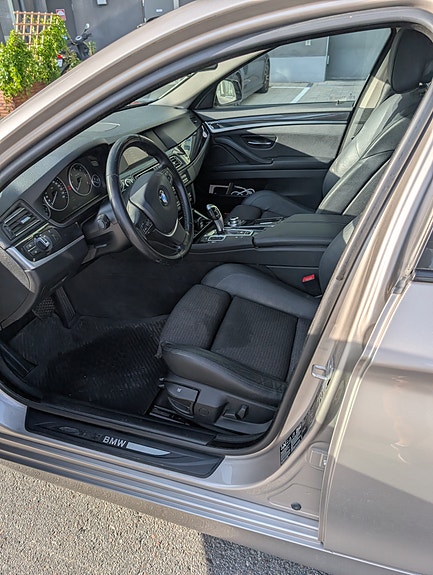BMW 525d 3 of 7
