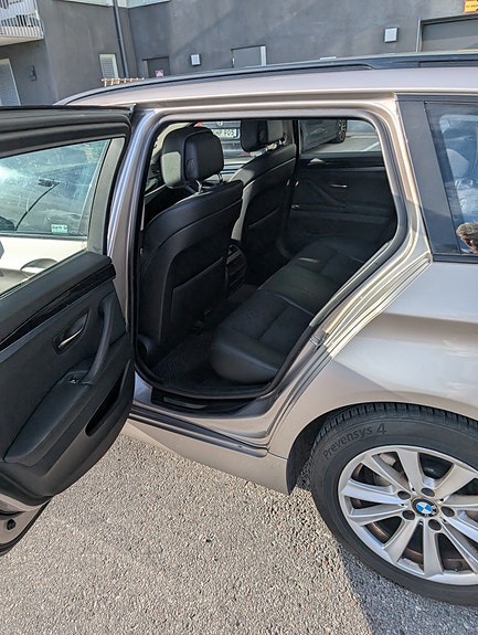 BMW 525d 5 of 7