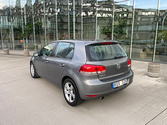Volkswagen Golf VI 2 of 10