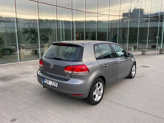 Volkswagen Golf VI 4 of 10