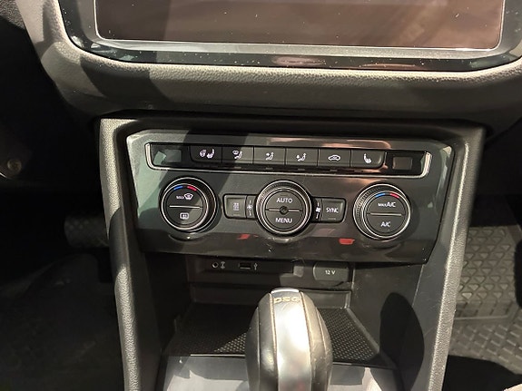 Volkswagen Tiguan 13 of 15