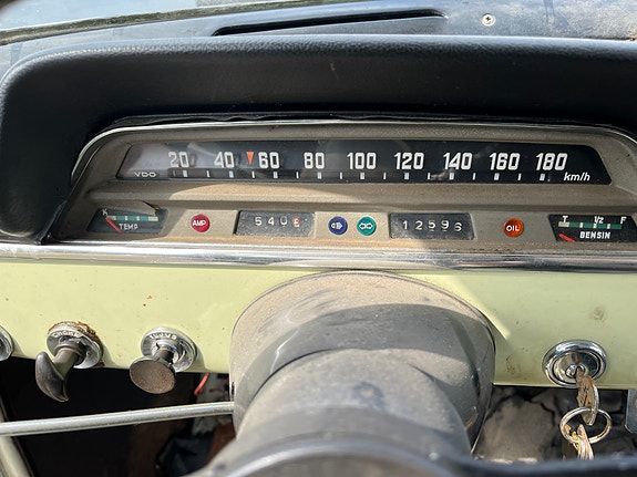 Volvo Amazon 4 of 5