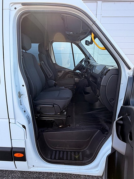Opel Movano 18 of 30