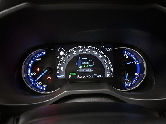 Toyota RAV4 15 of 21