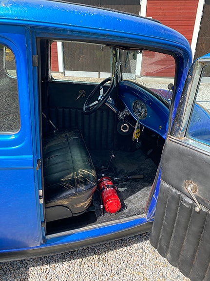 Ford 5-Window 3 of 9