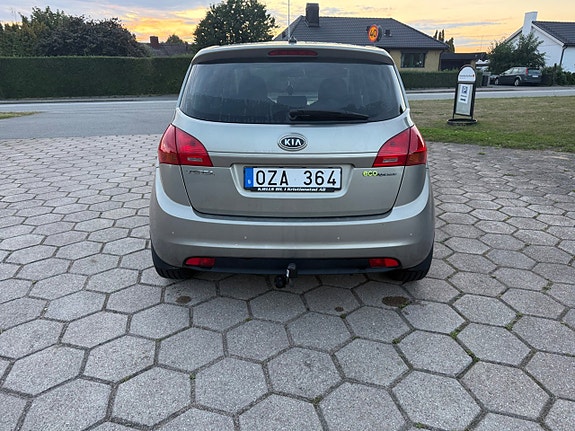Kia Venga 5 of 11
